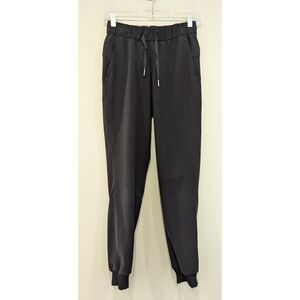 Lululemon On The Fly Jogger In Black Size 2